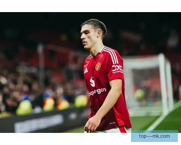 乌加特压哨加盟曼联成为冬窗最大惊喜 红魔中场新星引期待
