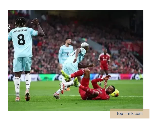 加克波点球稳健命中成国家队关键先生 引领胜利之路